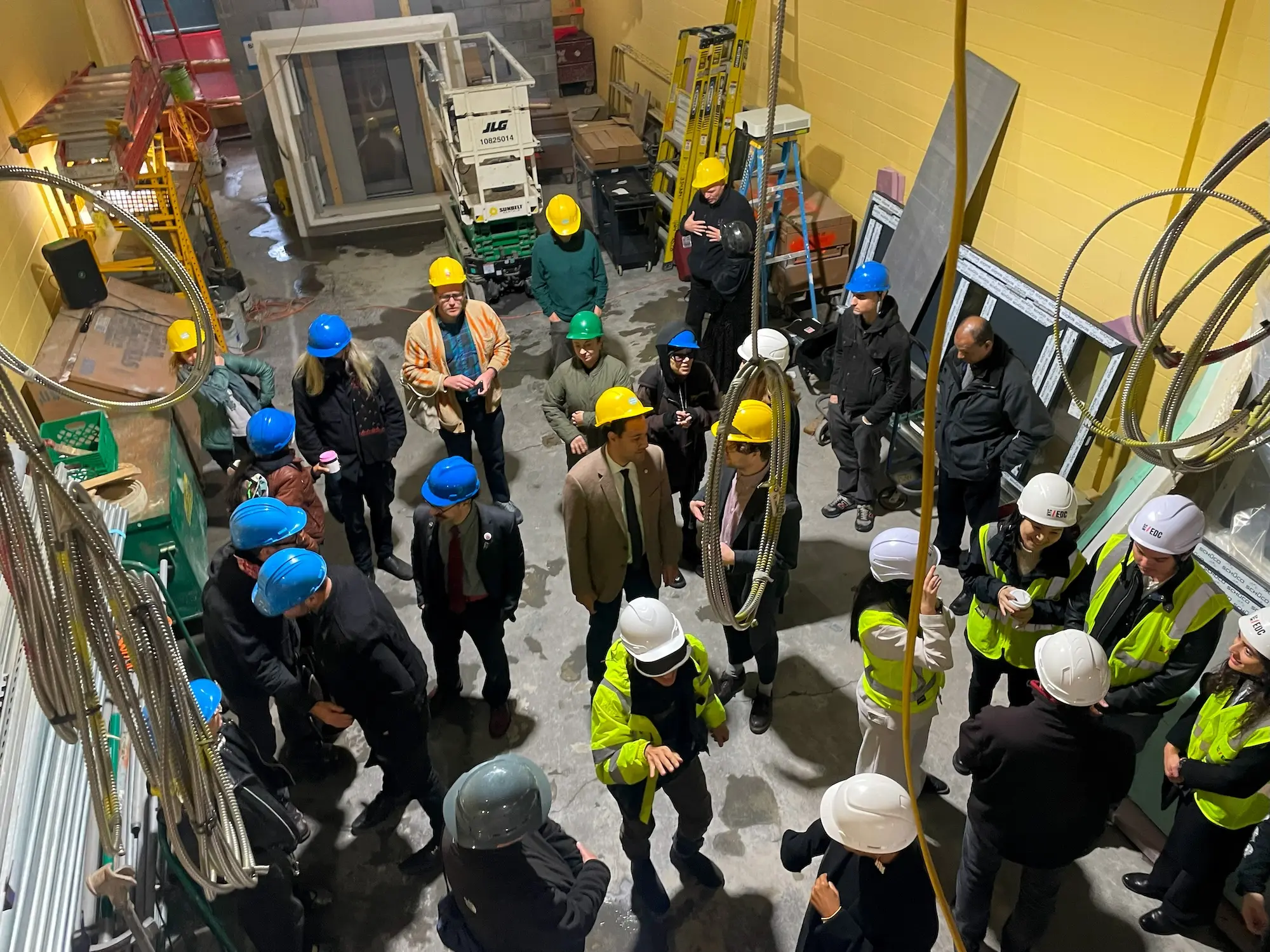 ABC No Rio Celebrates ‘Topping Out’ on the new building!